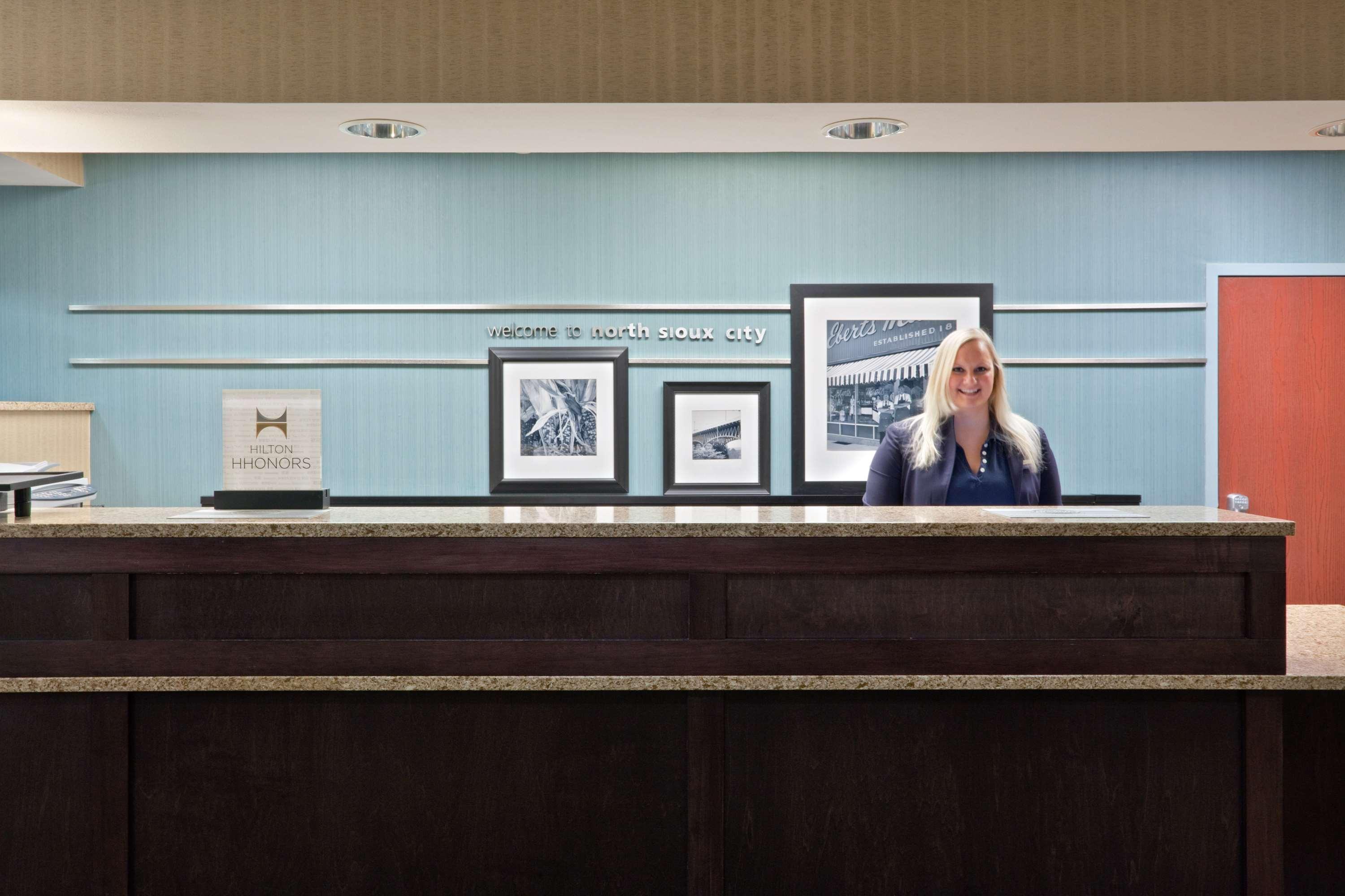 Hampton Inn North Sioux City Экстерьер фото