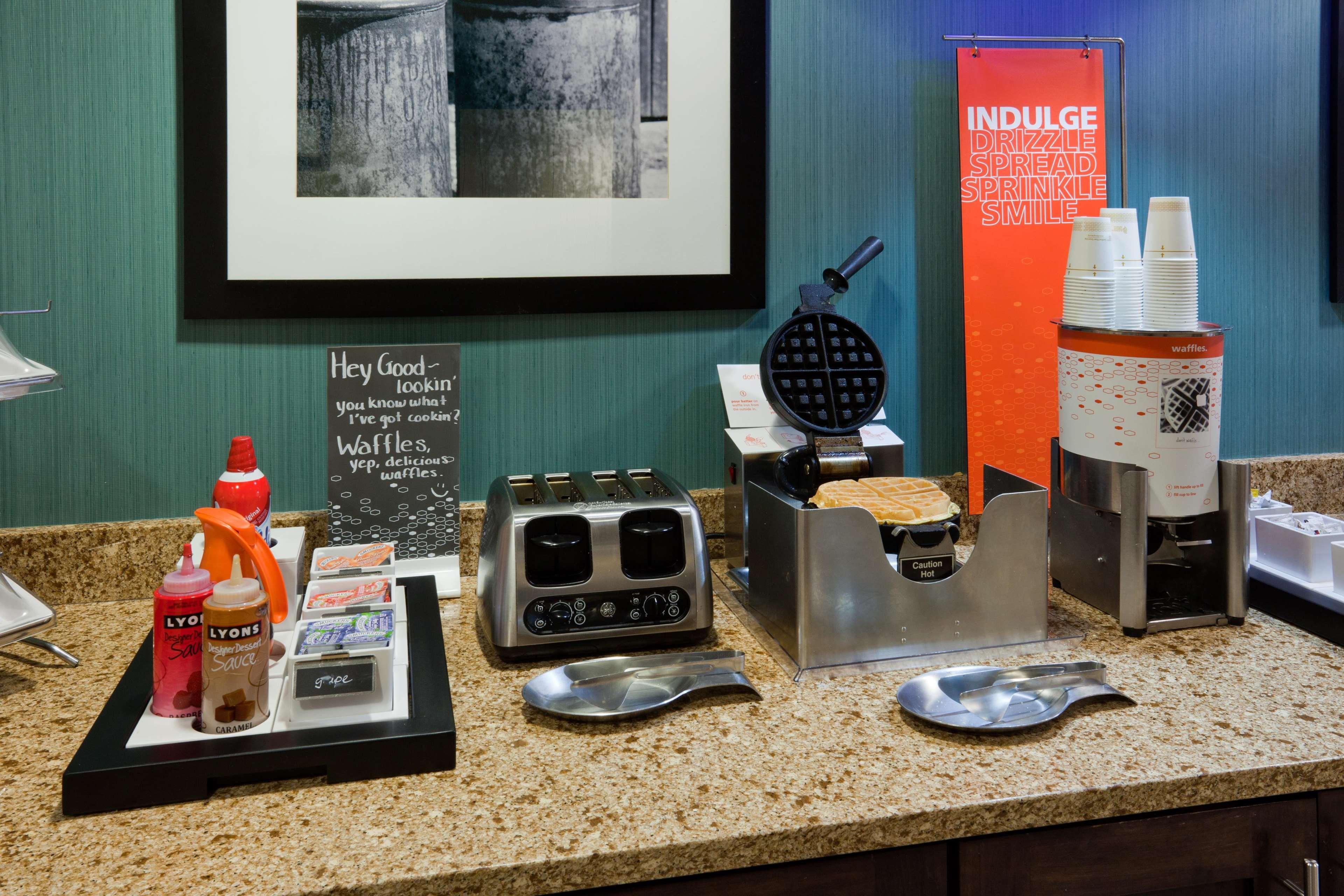 Hampton Inn North Sioux City Экстерьер фото