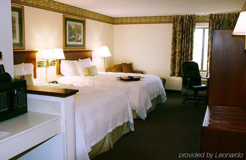 Hampton Inn North Sioux City Номер фото
